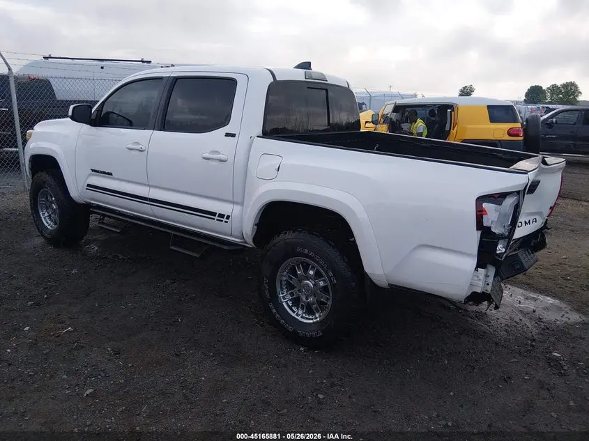 2022 TOYOTA TACOMA SR5 V6