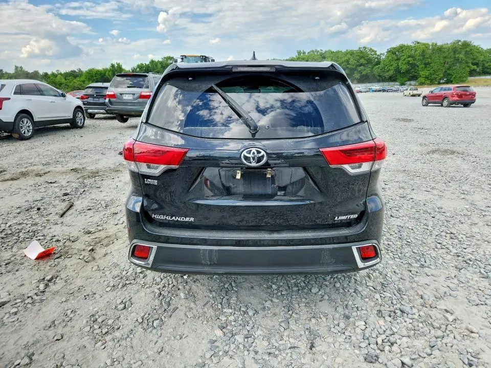 2018 TOYOTA HIGHLANDER LIMITED  
