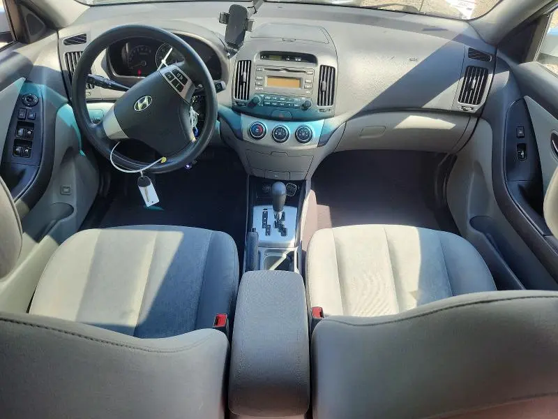 2010 HYUNDAI ELANTRA GLS  