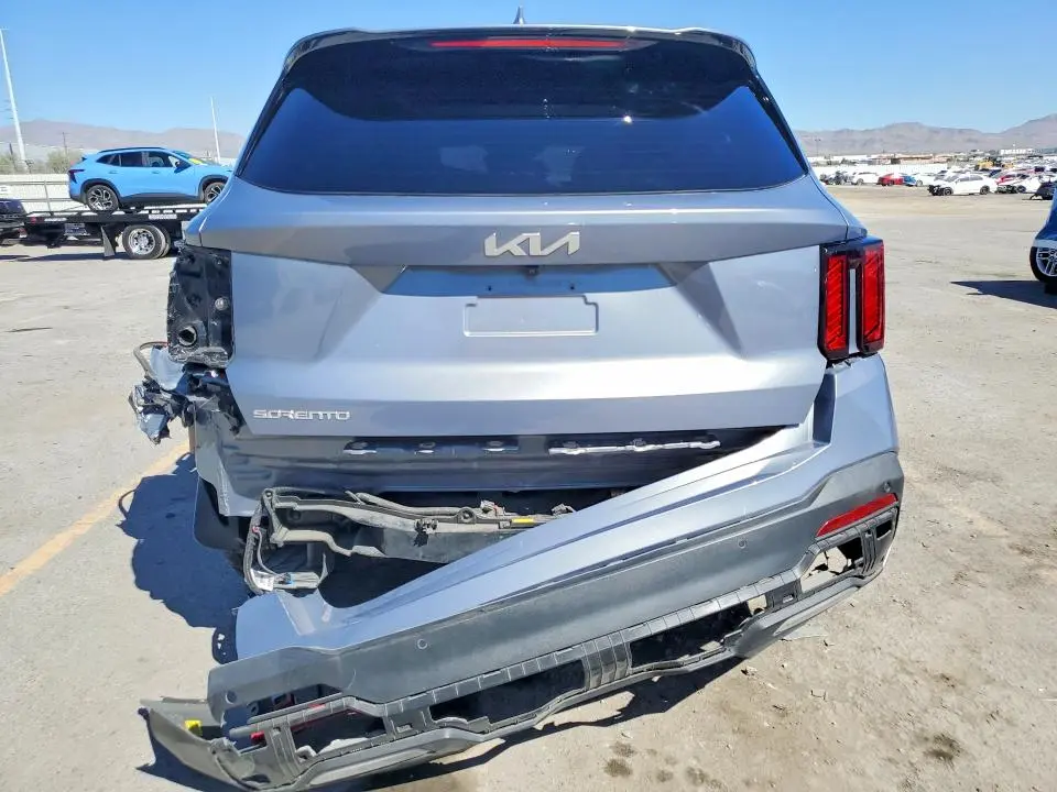 2025 KIA SORENTO S  