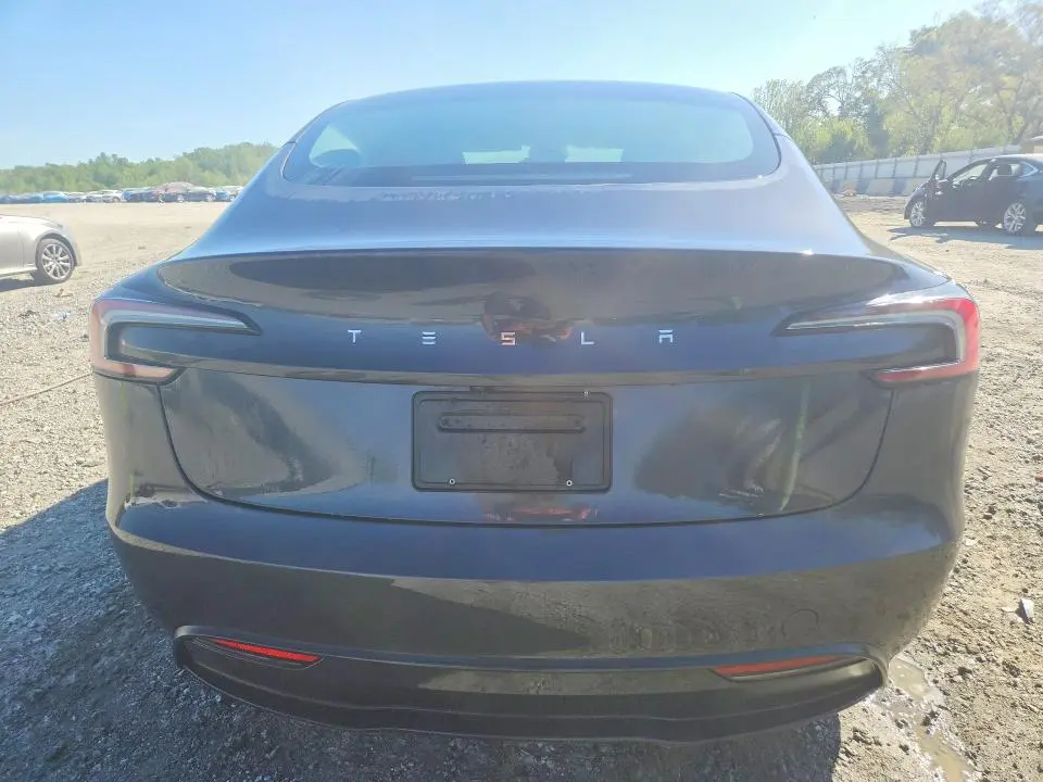 2025 TESLA MODEL 3   