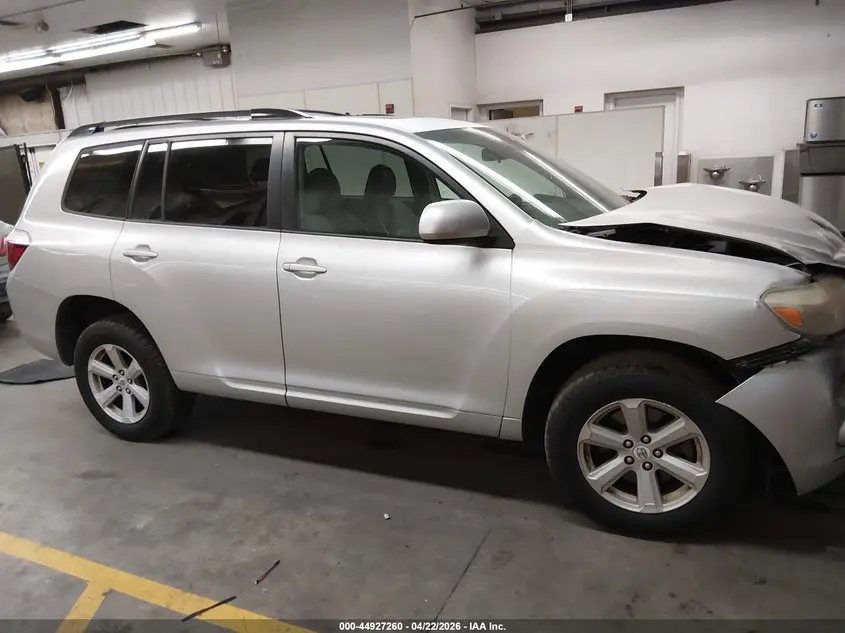 2010 TOYOTA HIGHLANDER SE V6