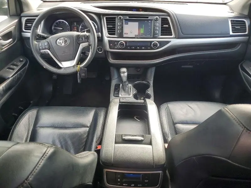 2014 TOYOTA HIGHLANDER XLE  