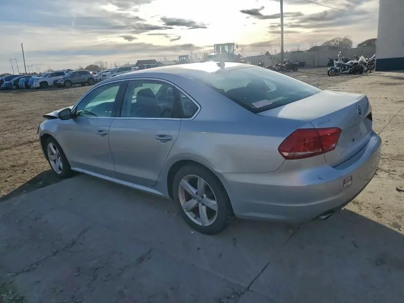 2012 VOLKSWAGEN PASSAT SE  