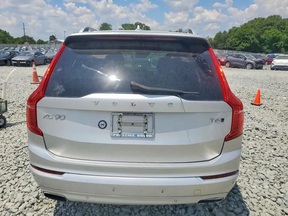 2018 VOLVO XC90 T6  