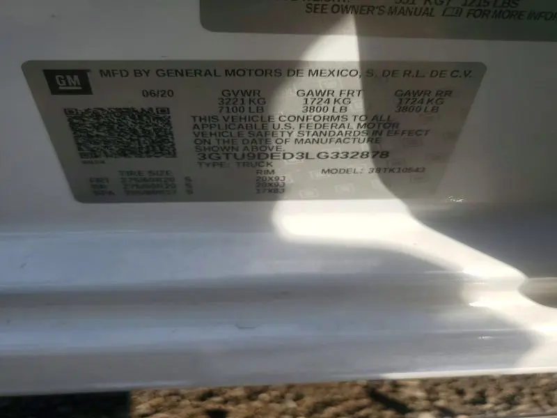 2020 GMC SIERRA K1500 SLT  