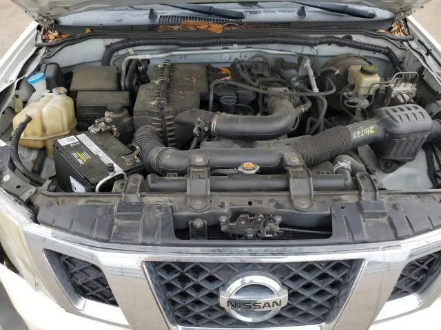 2015 NISSAN FRONTIER S  