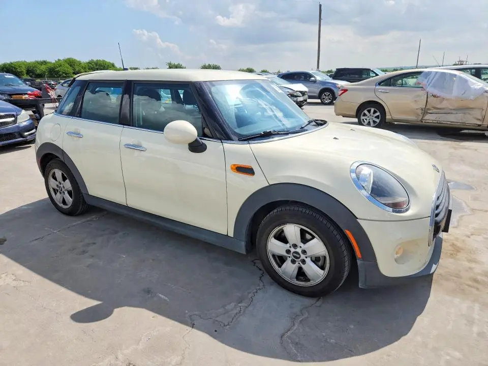 2019 MINI COOPER   