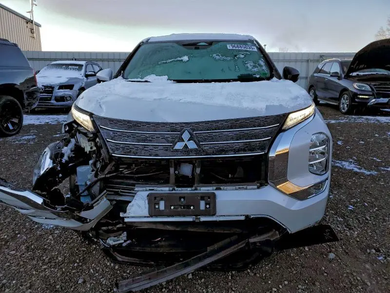 2023 MITSUBISHI OUTLANDER ES  