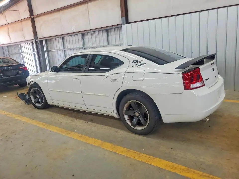 2010 DODGE CHARGER R  