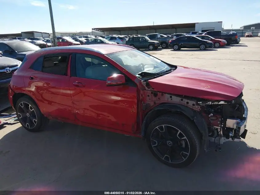 2019 MERCEDES-BENZ GLA 250  