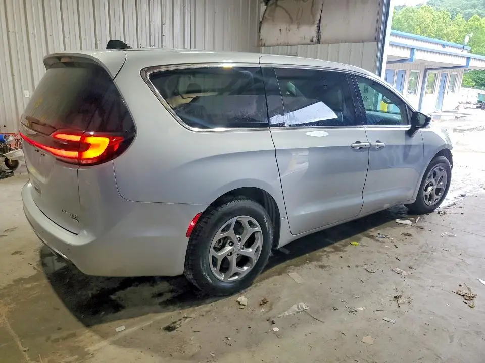 2024 CHRYSLER PACIFICA LIMITED  