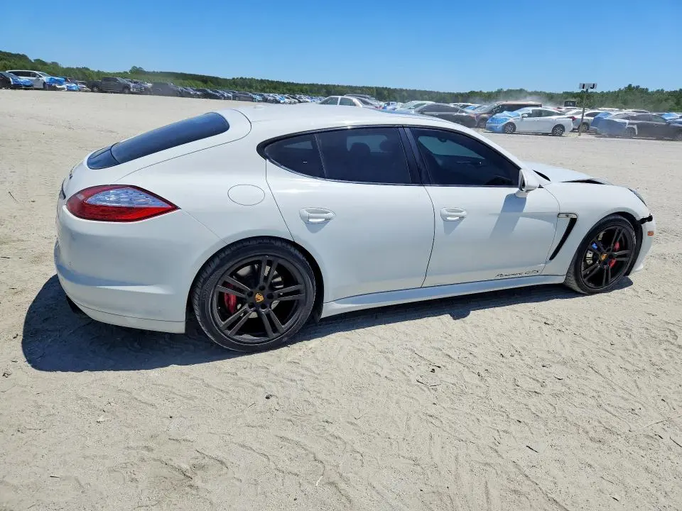 2013 PORSCHE PANAMERA GTS  