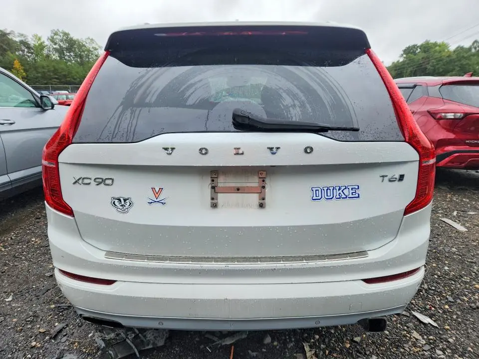 2016 VOLVO XC90 T6  