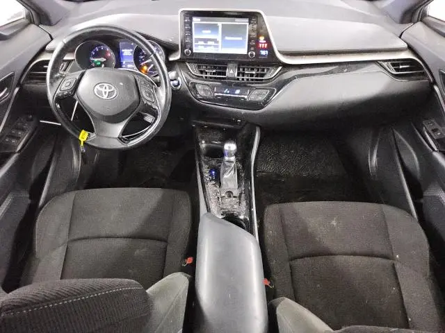 2019 TOYOTA C-HR XLE  