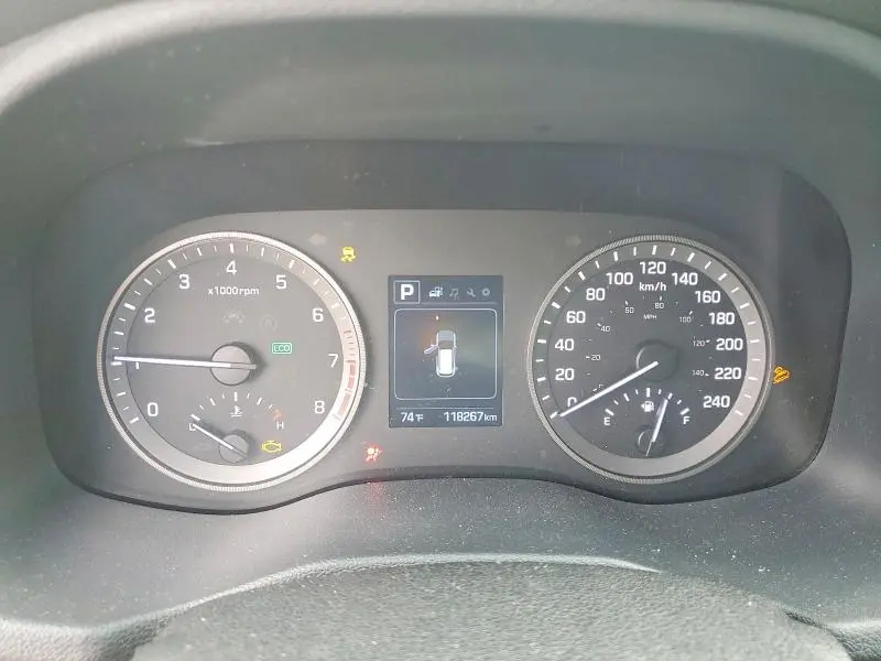 2017 HYUNDAI TUCSON SE  