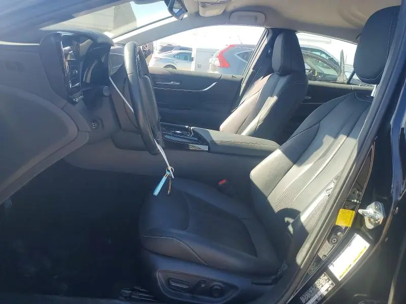 2023 TOYOTA MIRAI XLE  