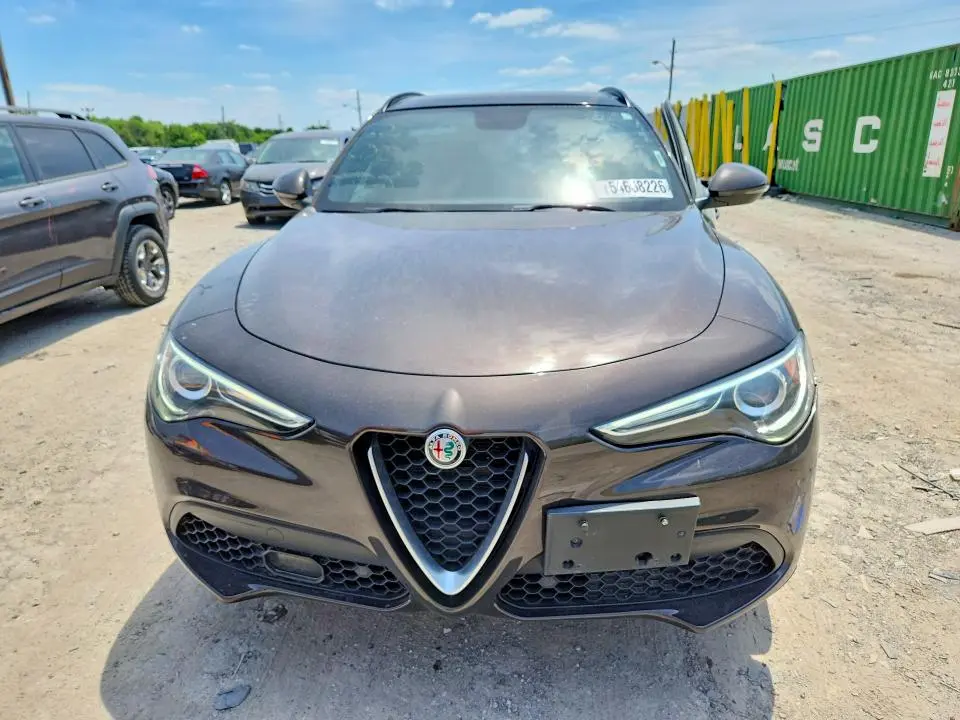 2018 ALFA ROMEO STELVIO TI SPORT  