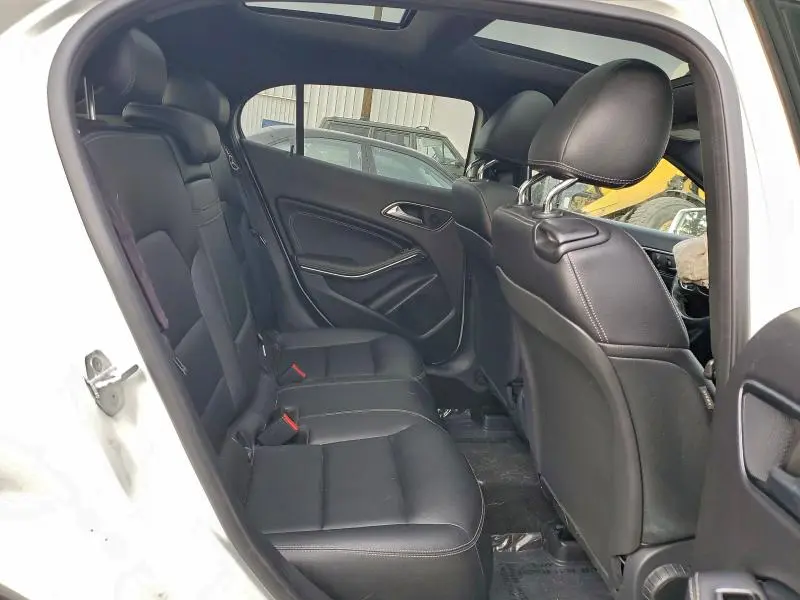 2016 MERCEDES-BENZ GLA 250 4MATIC  