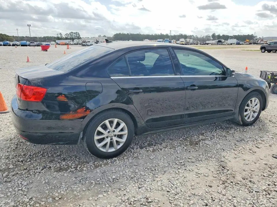 2014 VOLKSWAGEN JETTA SE  