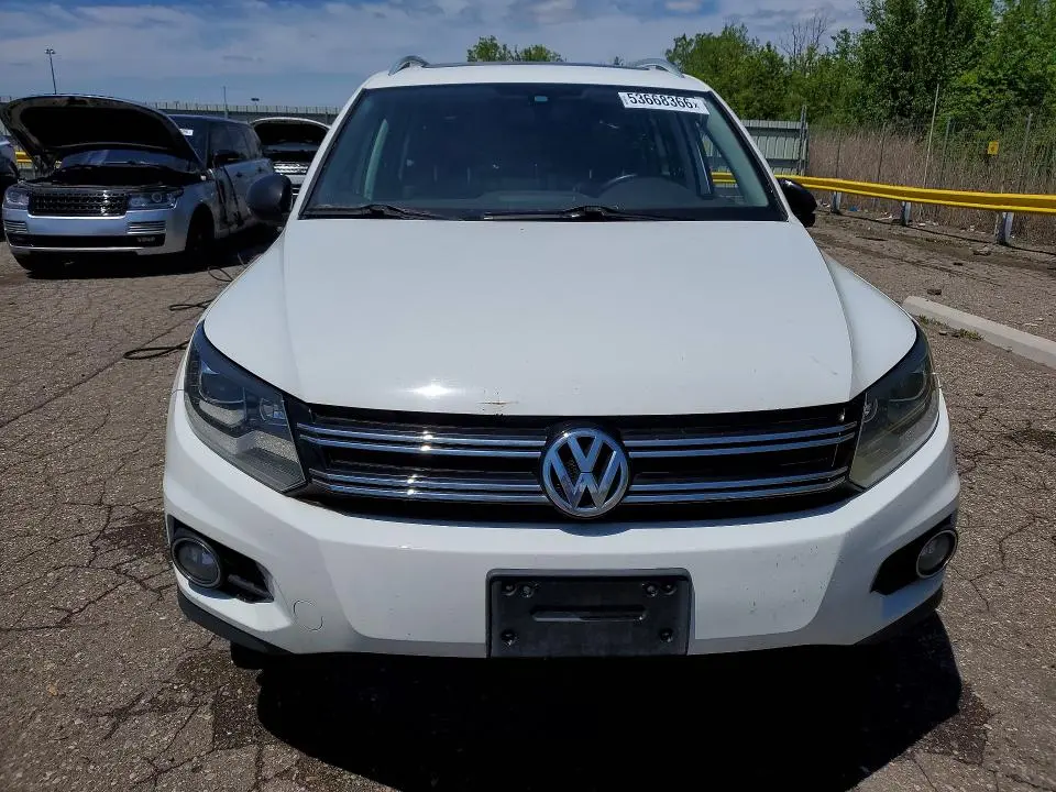 2017 VOLKSWAGEN TIGUAN SPORT  