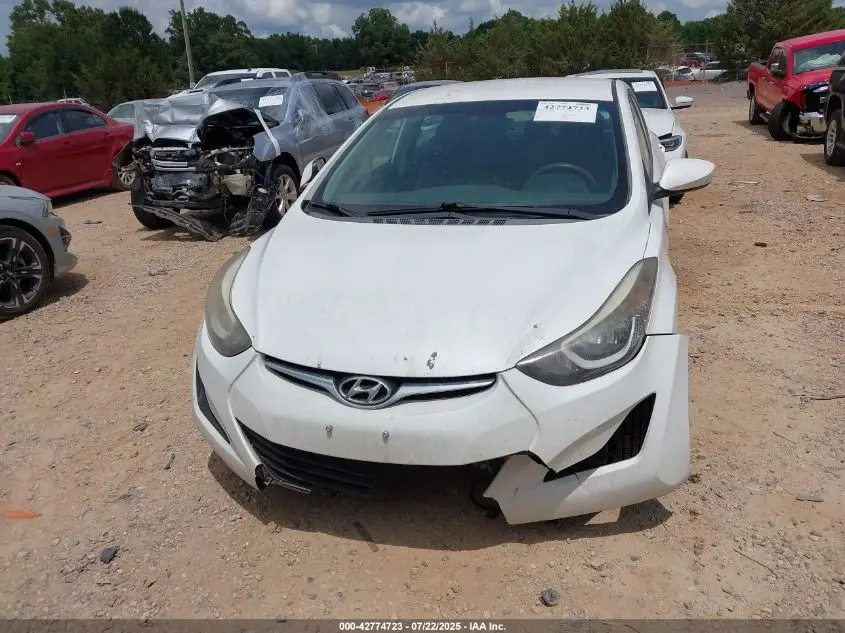 2015 HYUNDAI ELANTRA SE