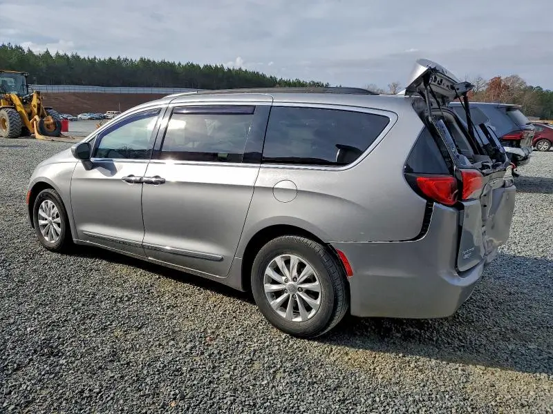 2017 CHRYSLER PACIFICA TOURING L  