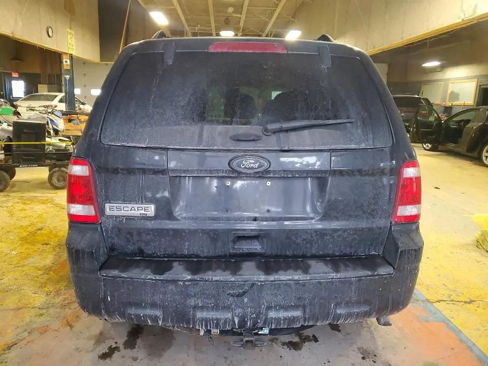 2011 FORD ESCAPE XLT  