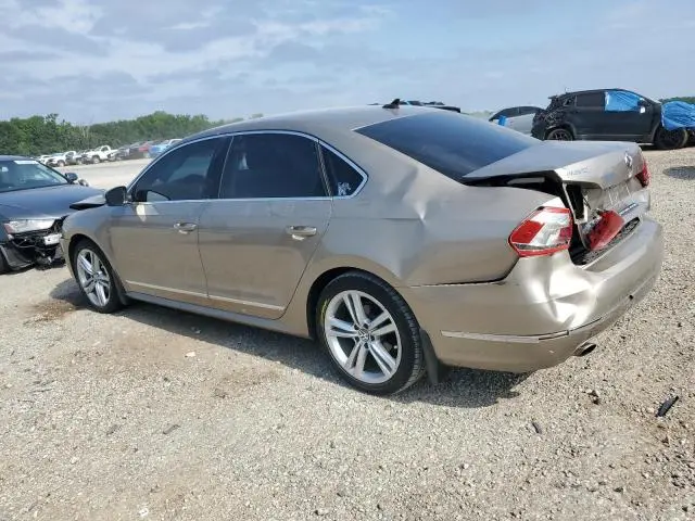 2015 VOLKSWAGEN PASSAT SE  