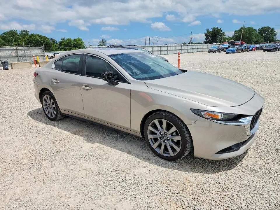 2025 MAZDA 3 PREFERRED  
