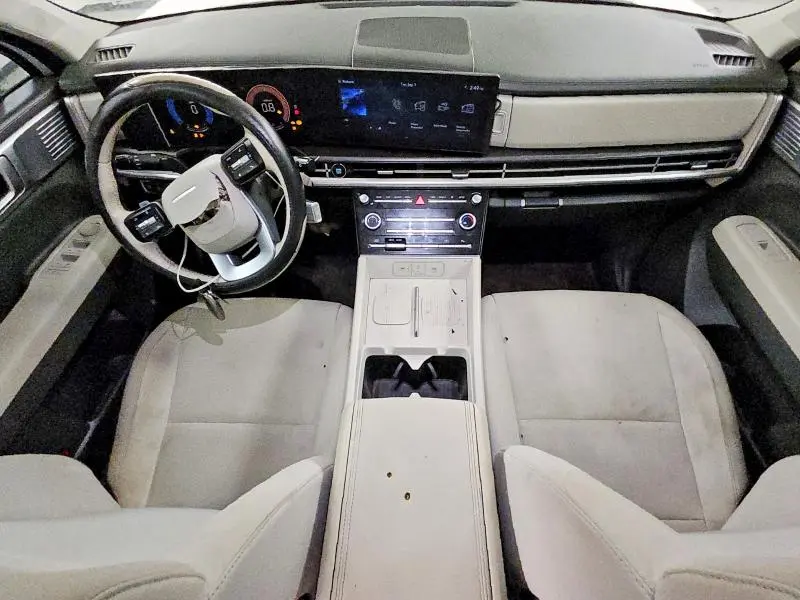 2025 HYUNDAI SANTA FE SE  