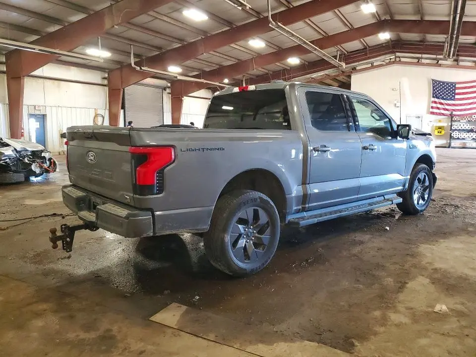 2024 FORD F150 LIGHTNING XLT  