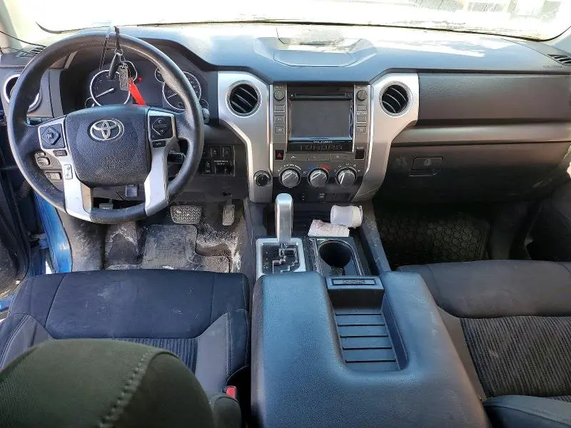 2017 TOYOTA TUNDRA SR  