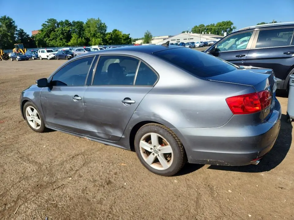 2012 VOLKSWAGEN JETTA TDI  