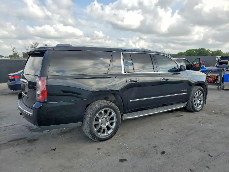 2015 GMC YUKON XL DENALI  