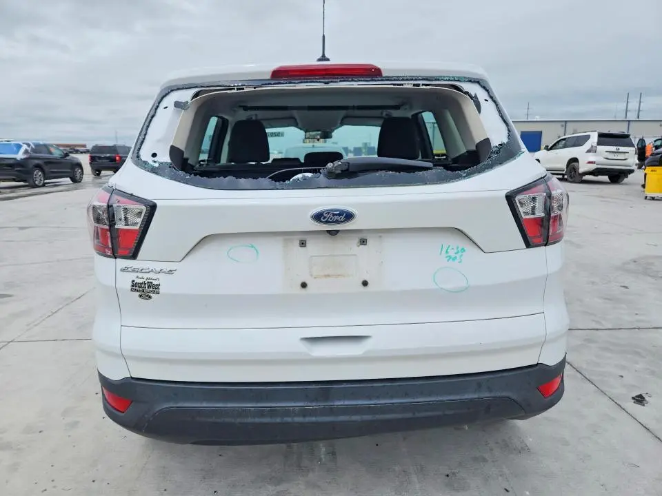 2017 FORD ESCAPE S  