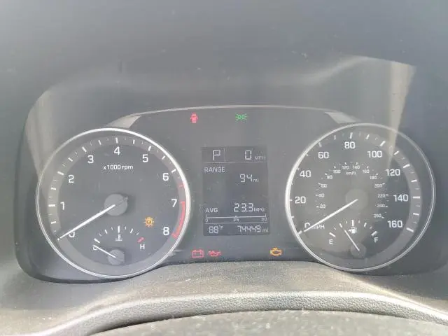 2018 HYUNDAI ELANTRA SE  