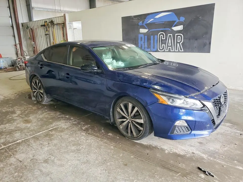 2020 NISSAN ALTIMA SR  