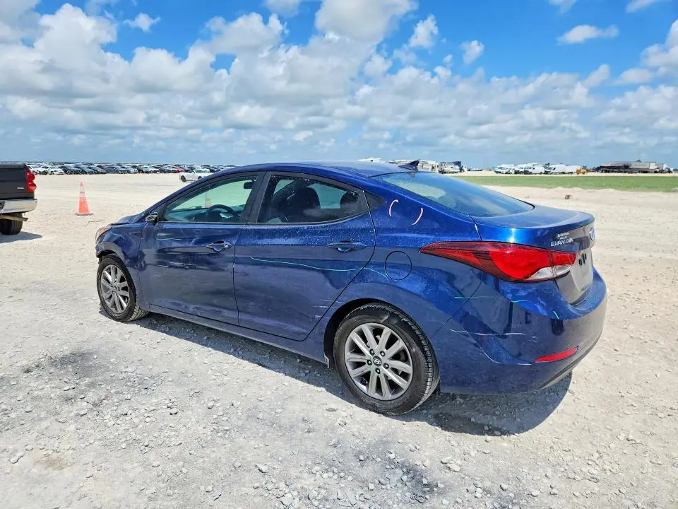 2015 HYUNDAI ELANTRA SE  