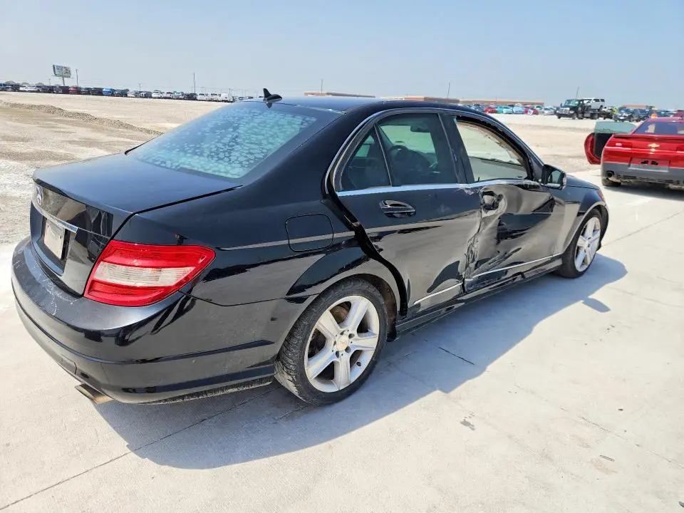 2011 MERCEDES-BENZ C 300  
