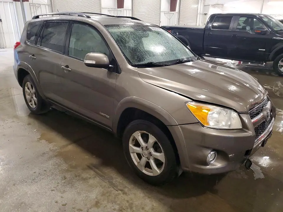 2010 TOYOTA RAV4 LIMITED  