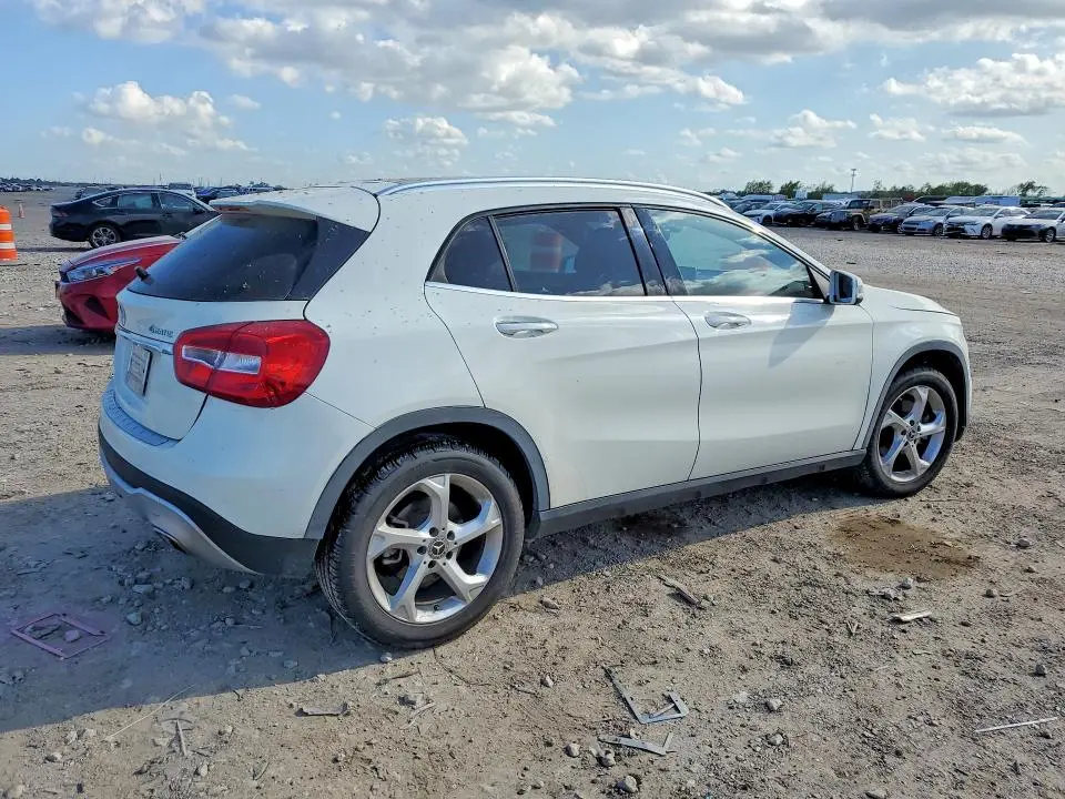 2018 MERCEDES-BENZ GLA 250 4MATIC  