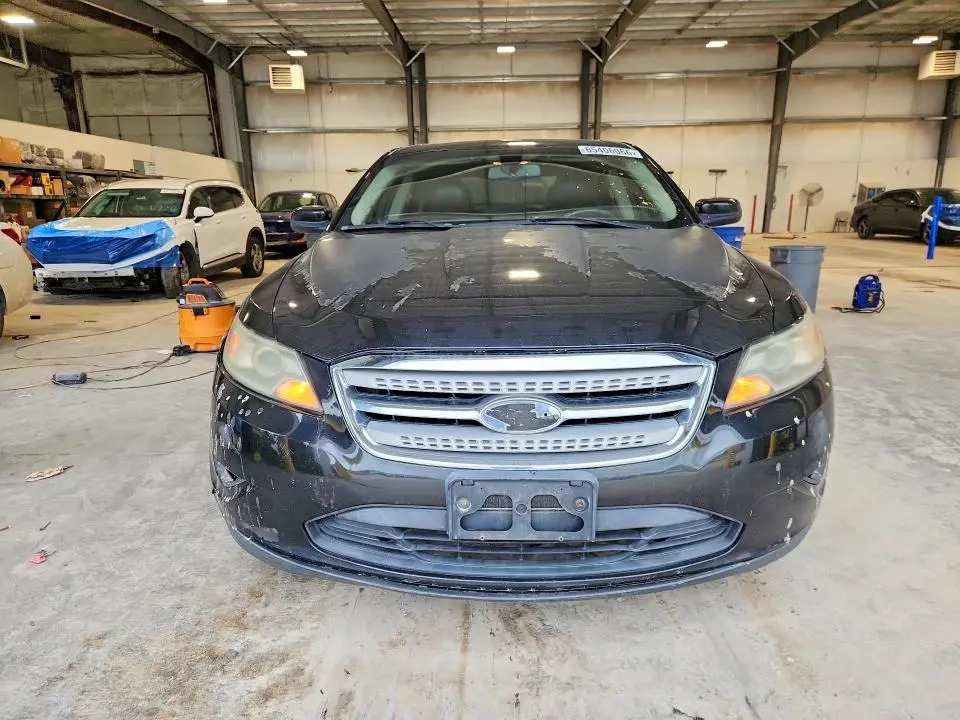 2011 FORD TAURUS SEL  