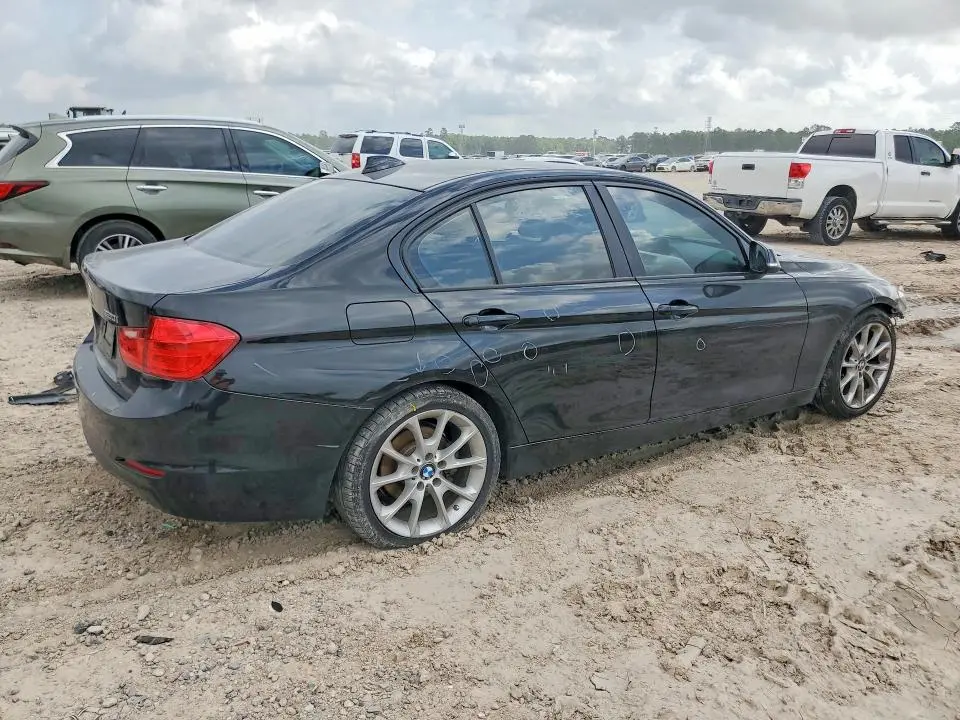 2014 BMW 320   