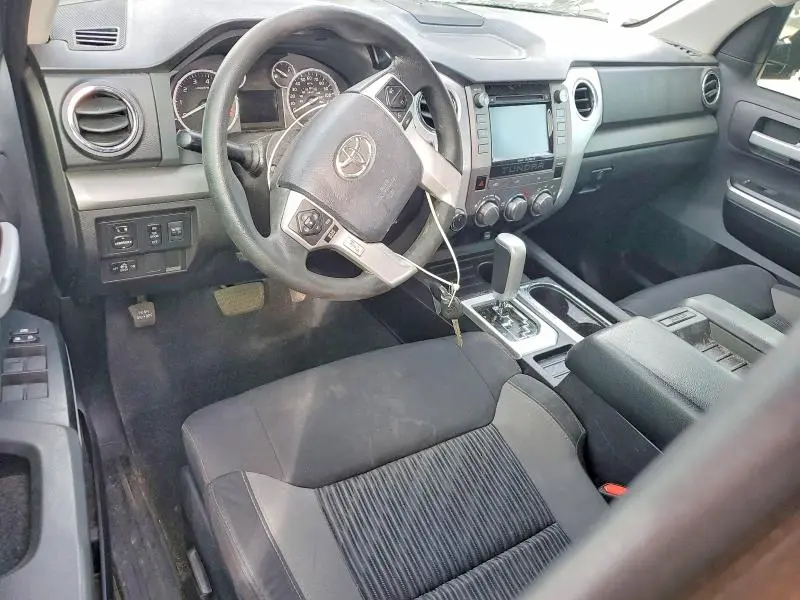 2016 TOYOTA TUNDRA SR5  