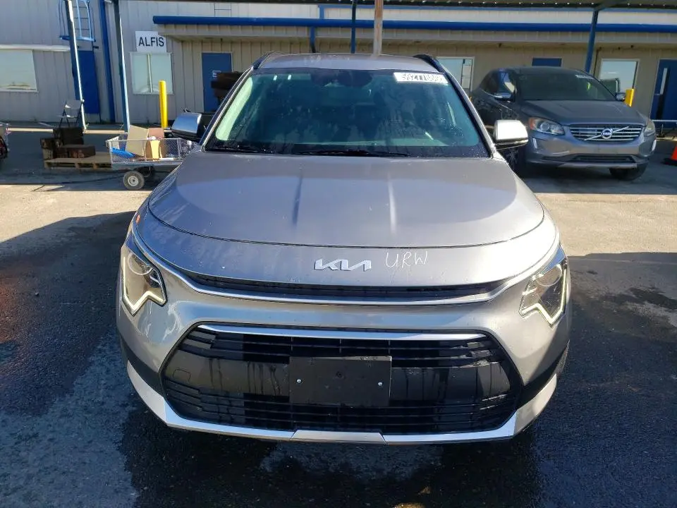 2025 KIA NIRO LX  