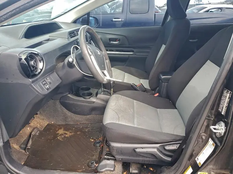 2015 TOYOTA PRIUS C   