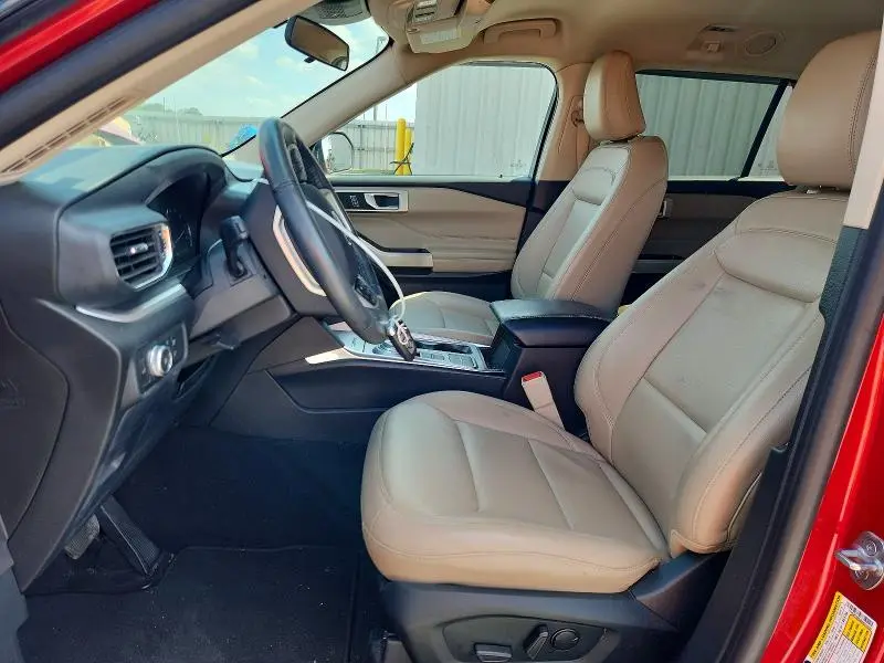 2021 FORD EXPLORER XLT  
