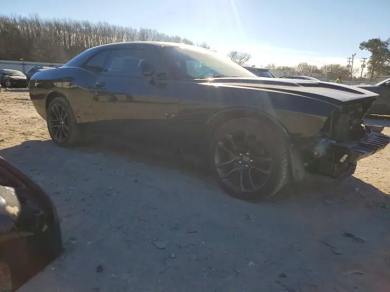 2016 DODGE CHALLENGER SXT  