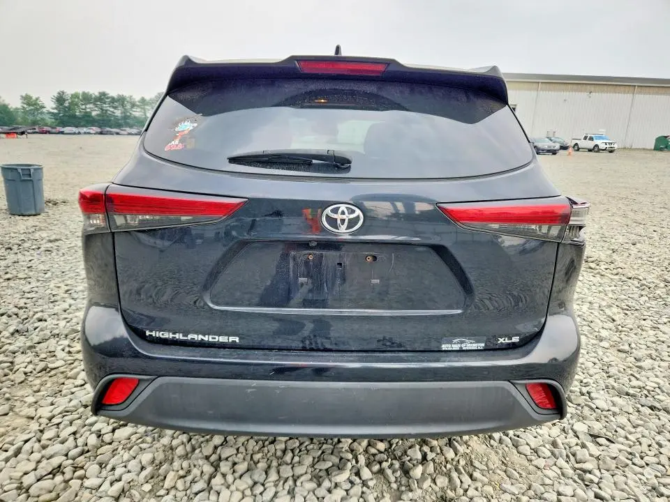 2020 TOYOTA HIGHLANDER XLE  